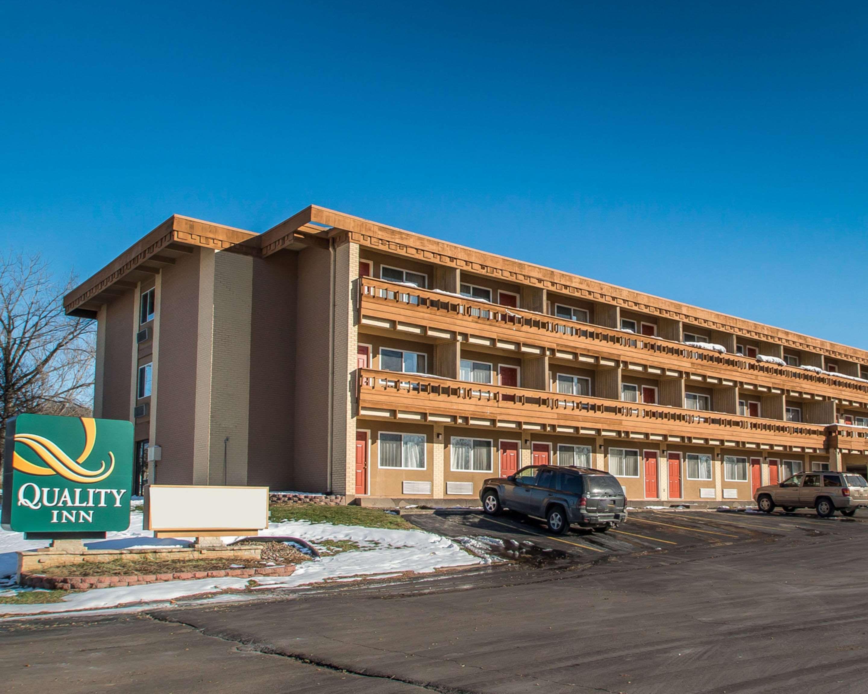 Quality Inn East Dubuque Luaran gambar