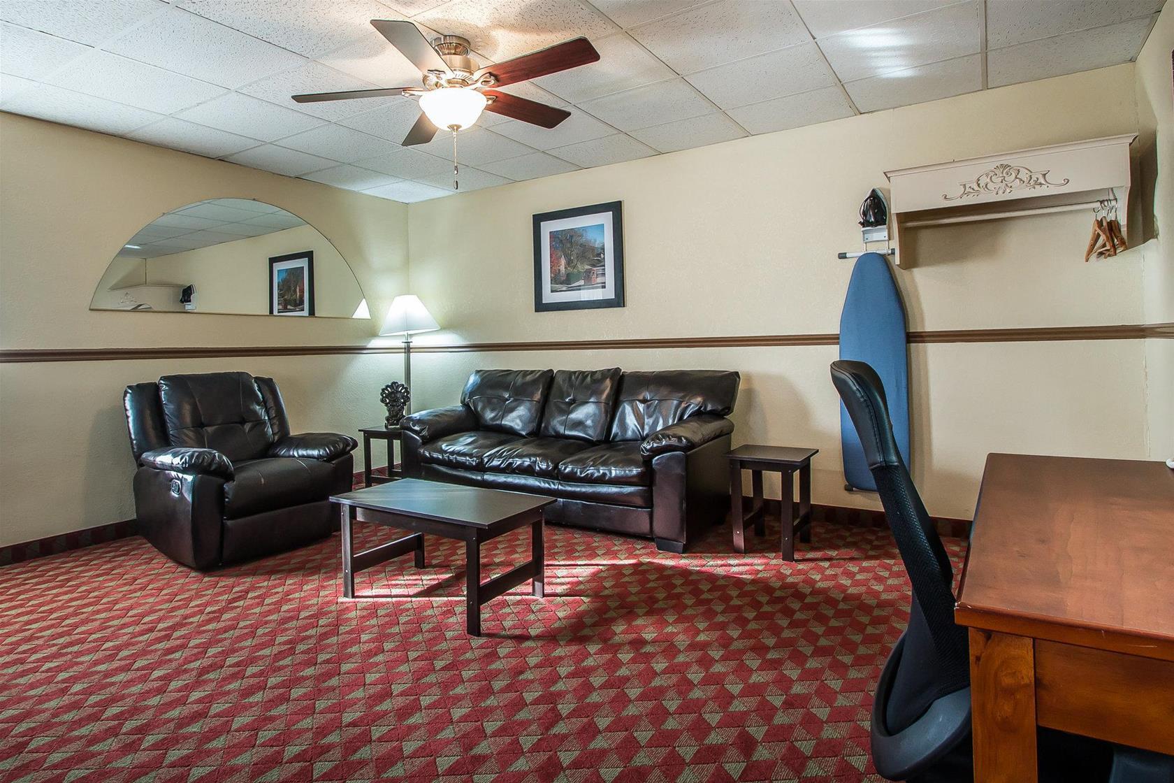 Quality Inn East Dubuque Luaran gambar
