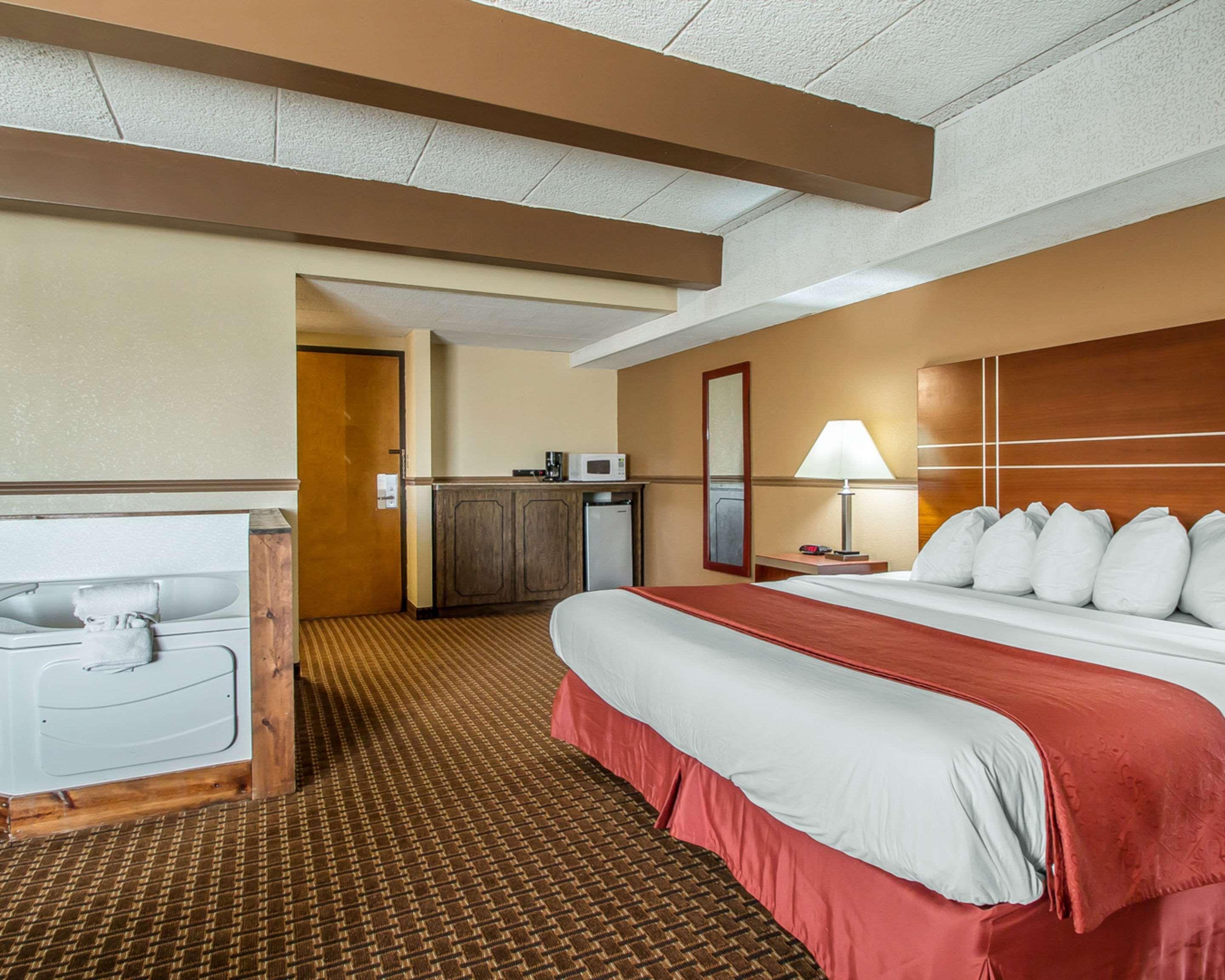Quality Inn East Dubuque Luaran gambar