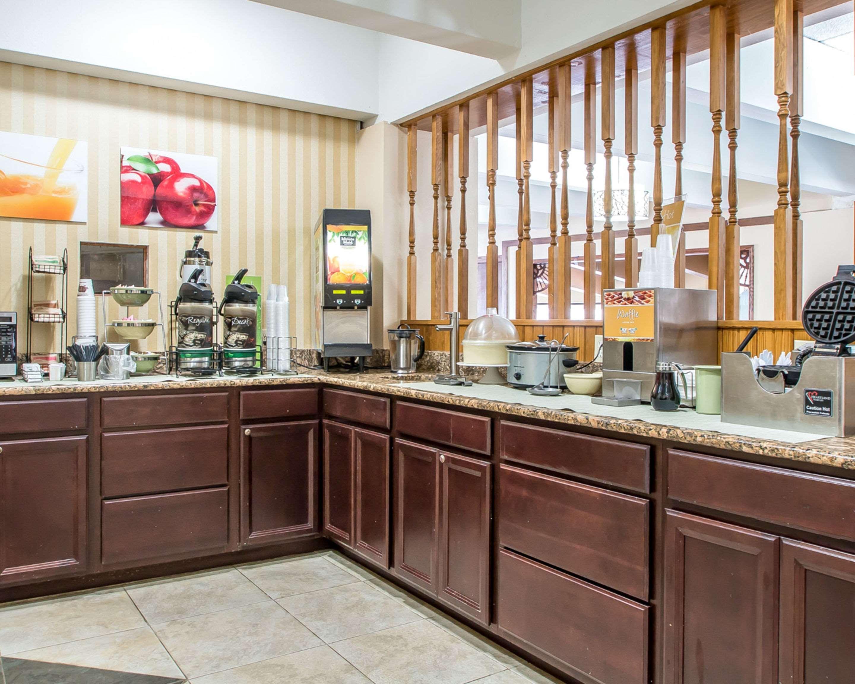 Quality Inn East Dubuque Luaran gambar