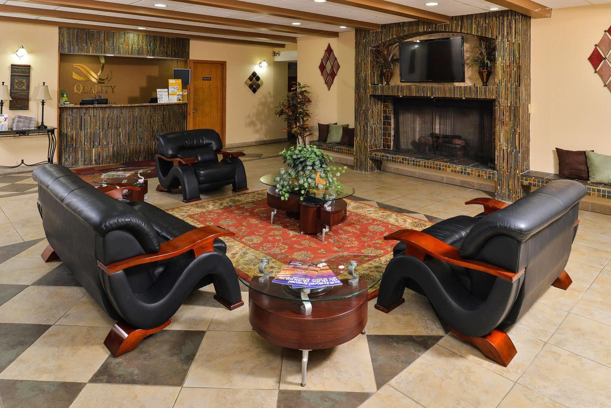Quality Inn East Dubuque Luaran gambar