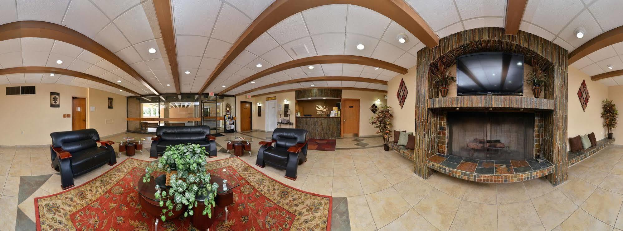 Quality Inn East Dubuque Luaran gambar